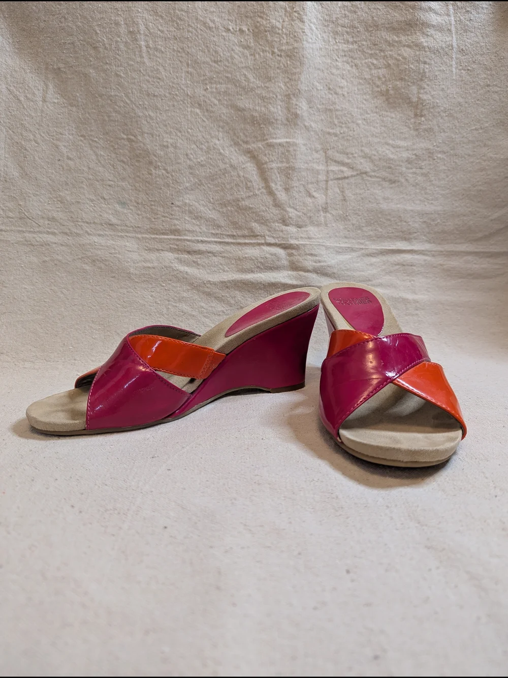 Mootsies Tootsies Pink and Orange Patent Leather Wedge Slides